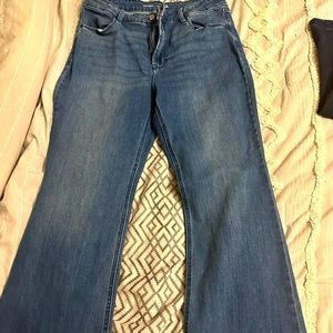 Old navy perfect condition flare jeans